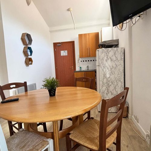 appartement-4-personnes-hotel-la-bastide-st-clair-7.jpg