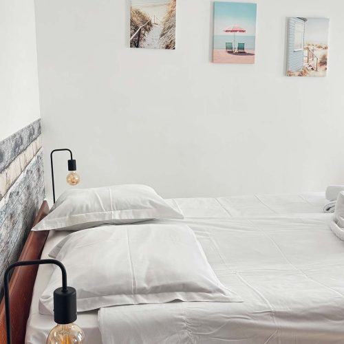 hotel-la-bastide-chambre-double-balcon-cote-mer-3-1.jpg
