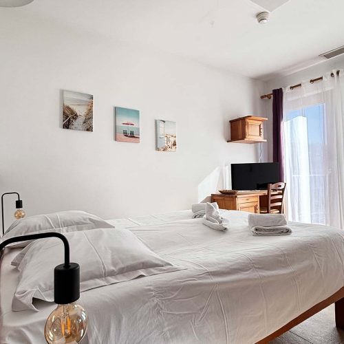 hotel-la-bastide-chambre-double-balcon-cote-mer-5.jpg